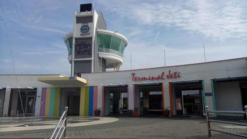 Photo of Buildings in Lumut