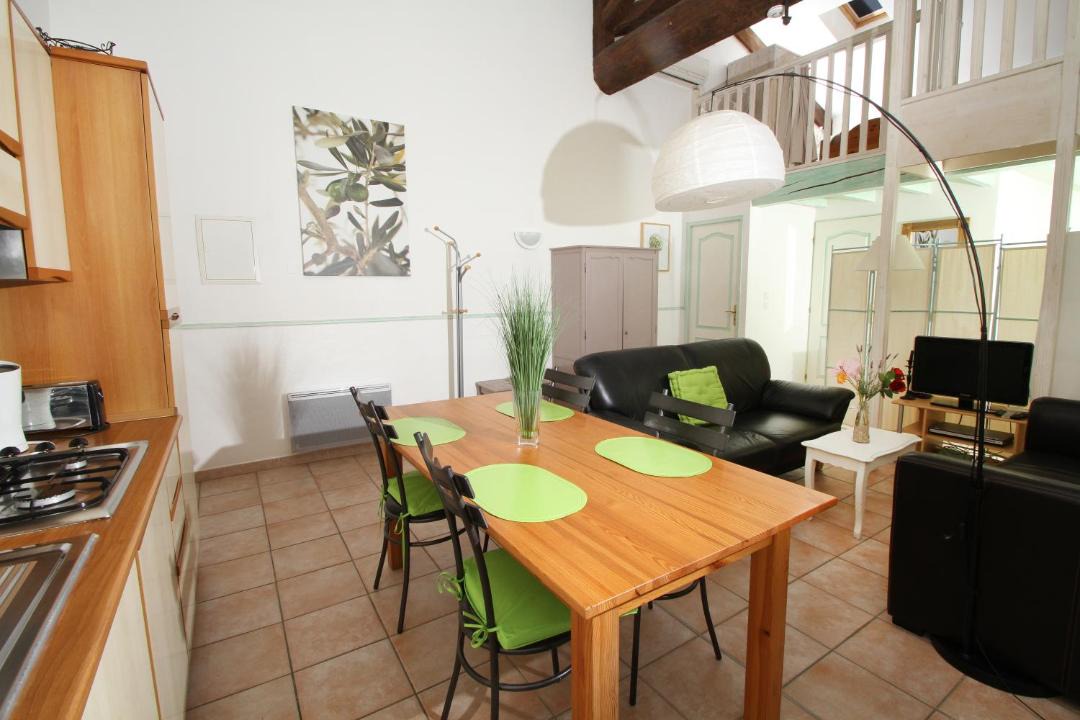 Photo of Livingroom in Suze-la-Rousse