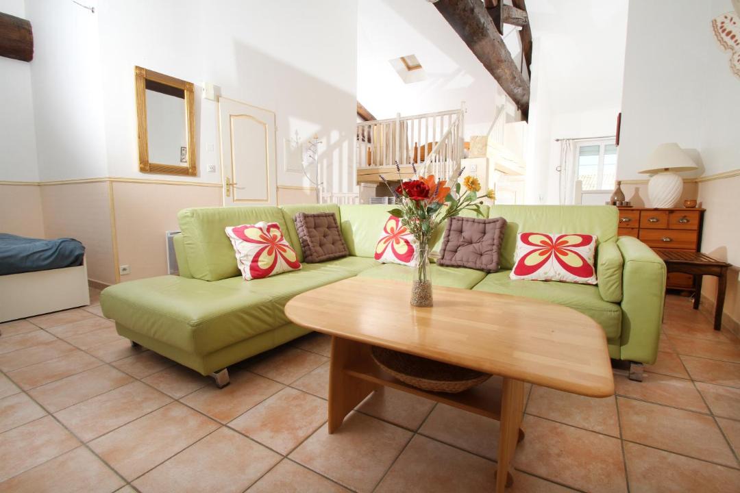 Photo of Livingroom in Suze-la-Rousse