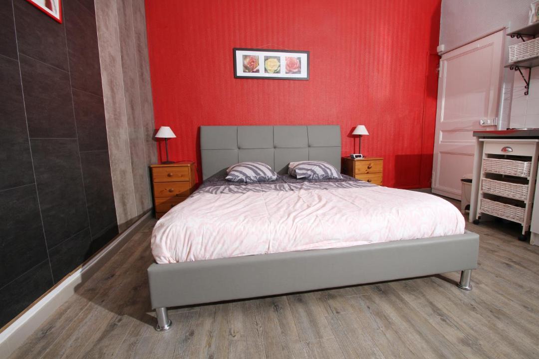 Photo of Bedroom in Suze-la-Rousse