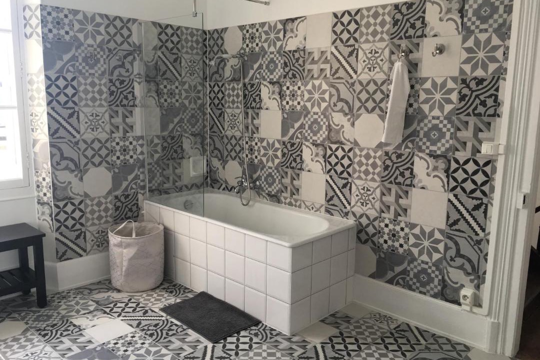 Photo of Bathroom in Avize