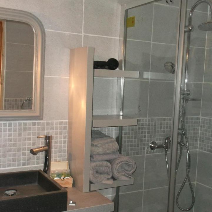 Photo of Others in Cruzy