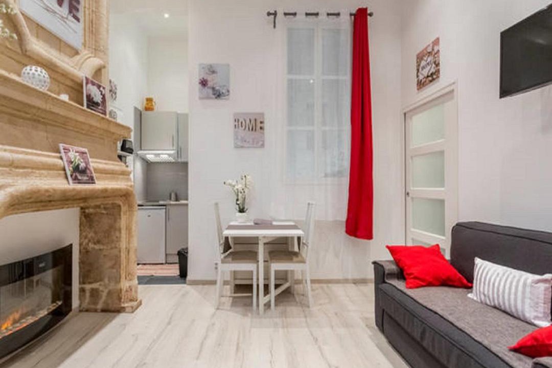 Photo of Livingroom in Hotel de Ville - Quinconces