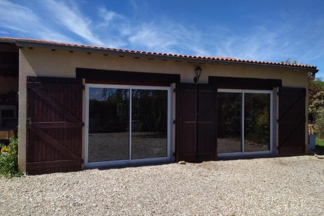 Photo of Others in Besset