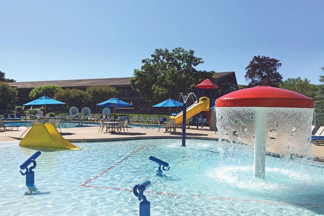 Photo of Others in Fontana-on-Geneva Lake