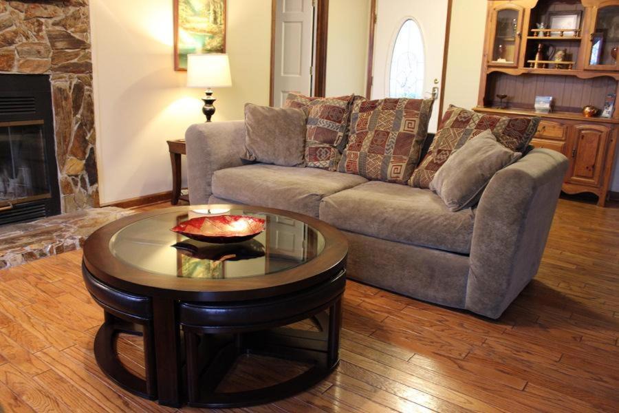 Photo of Livingroom in Eatonton