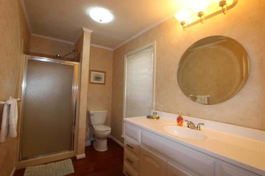 Photo of Bathroom in Eatonton