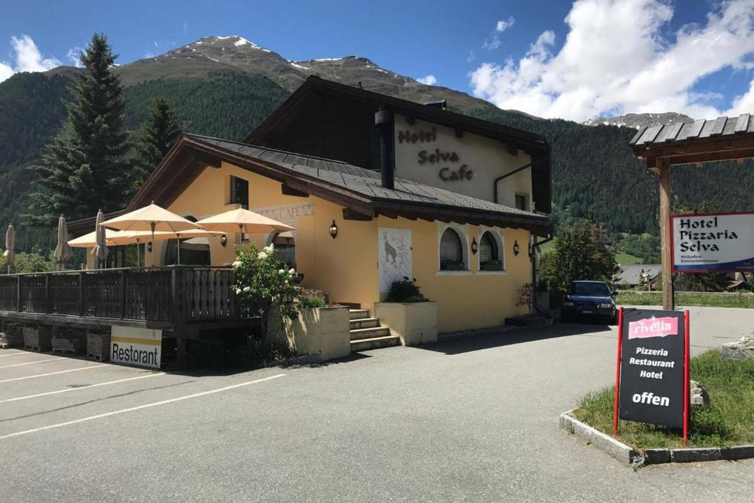 Photo of Others in Zernez