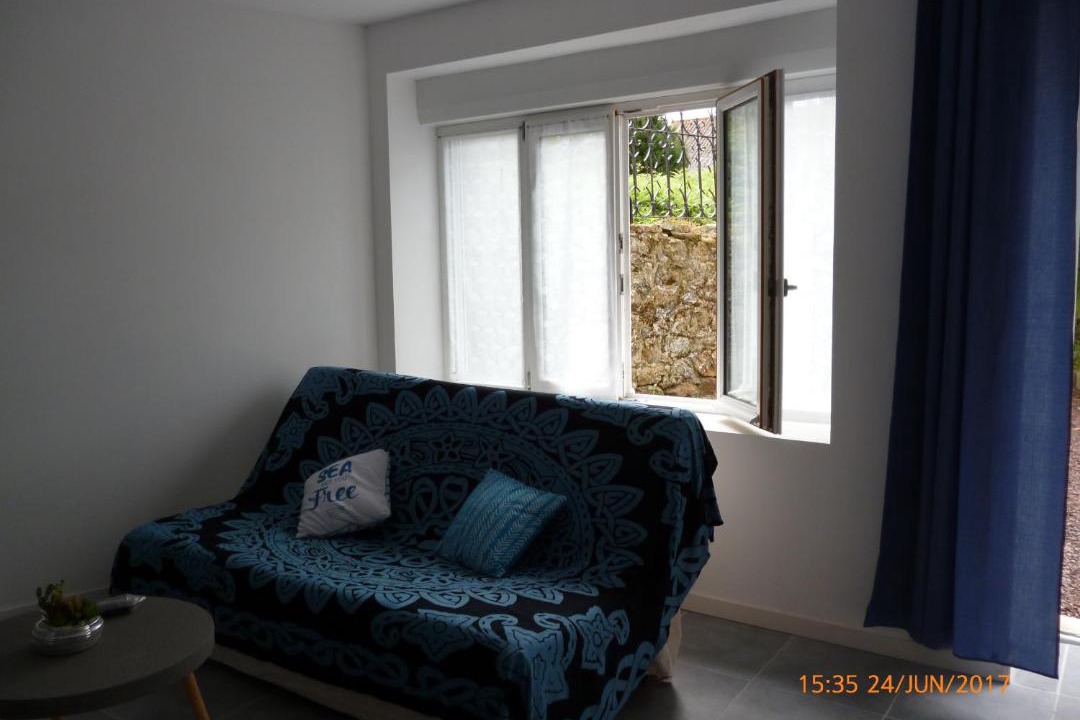 Photo of Bedroom in Chateau-Malo