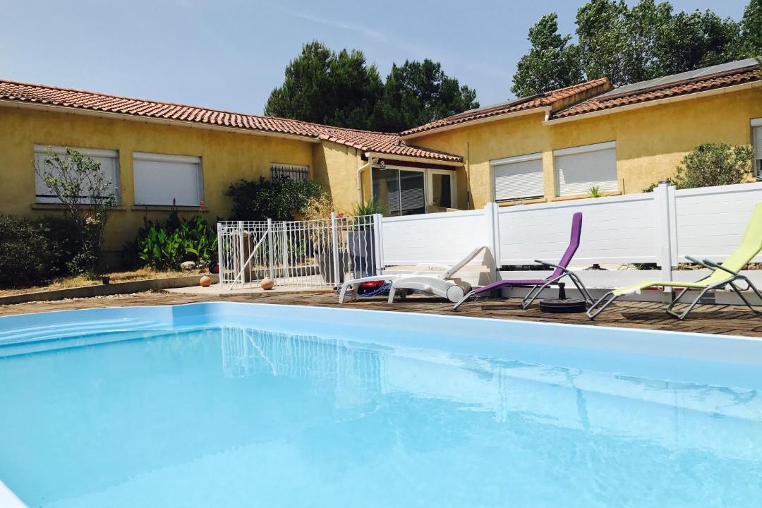 Photo of Others in Lunel-Viel