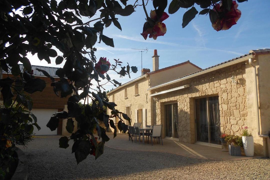 Photo of Buildings in Taize-Maulais