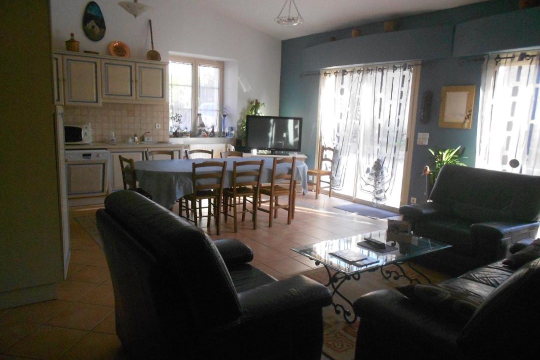 Photo of Livingroom in Taize-Maulais