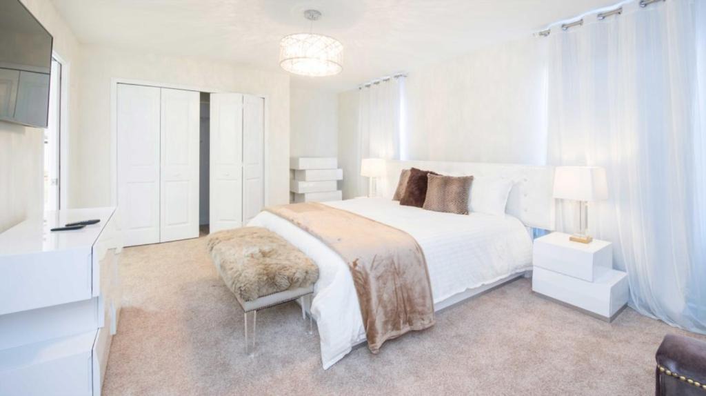 Photo of Bedroom in Ridgewood Lakes
