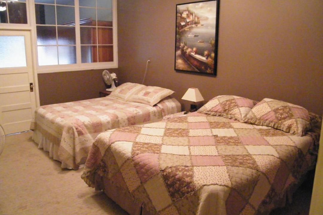 Photo of Bedroom in Gananoque