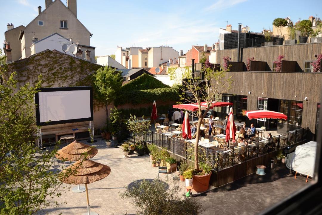 Photo of Others in Les Puces de Saint-Ouen