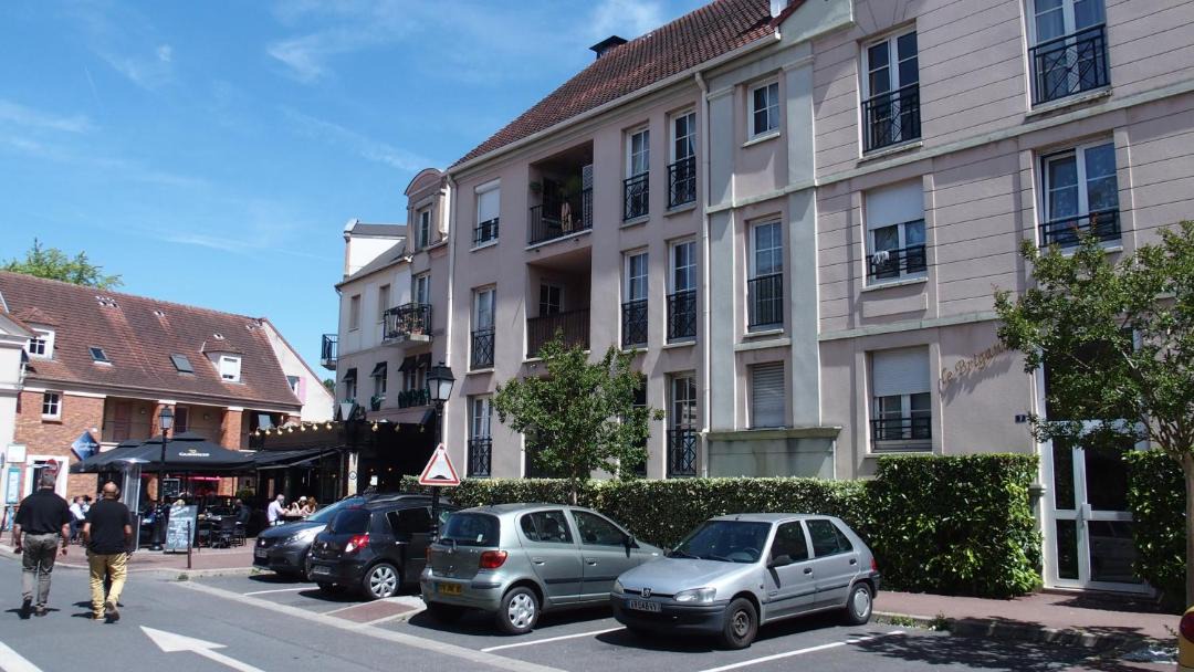 Photo of Others in Cergy