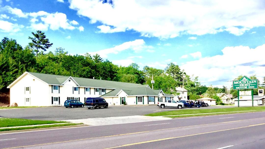 Photo of Buildings in Iron Mountain