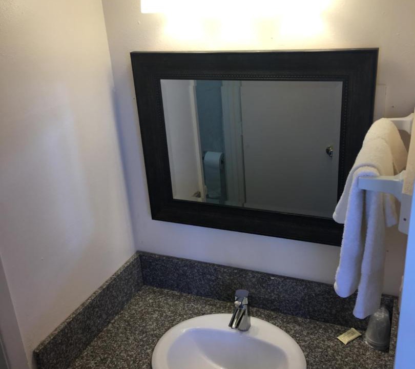 Photo of Bathroom in Woodburn