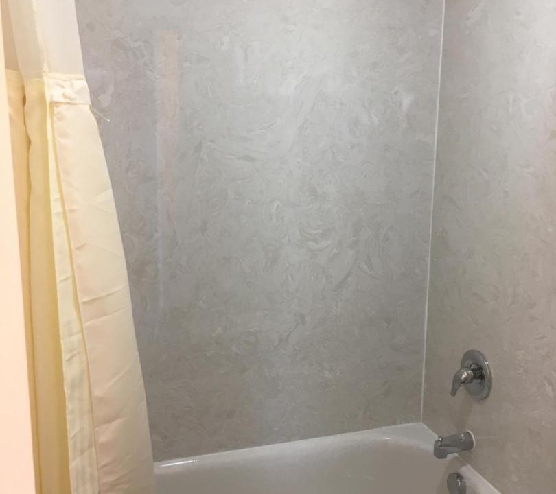 Photo of Bathroom in Woodburn