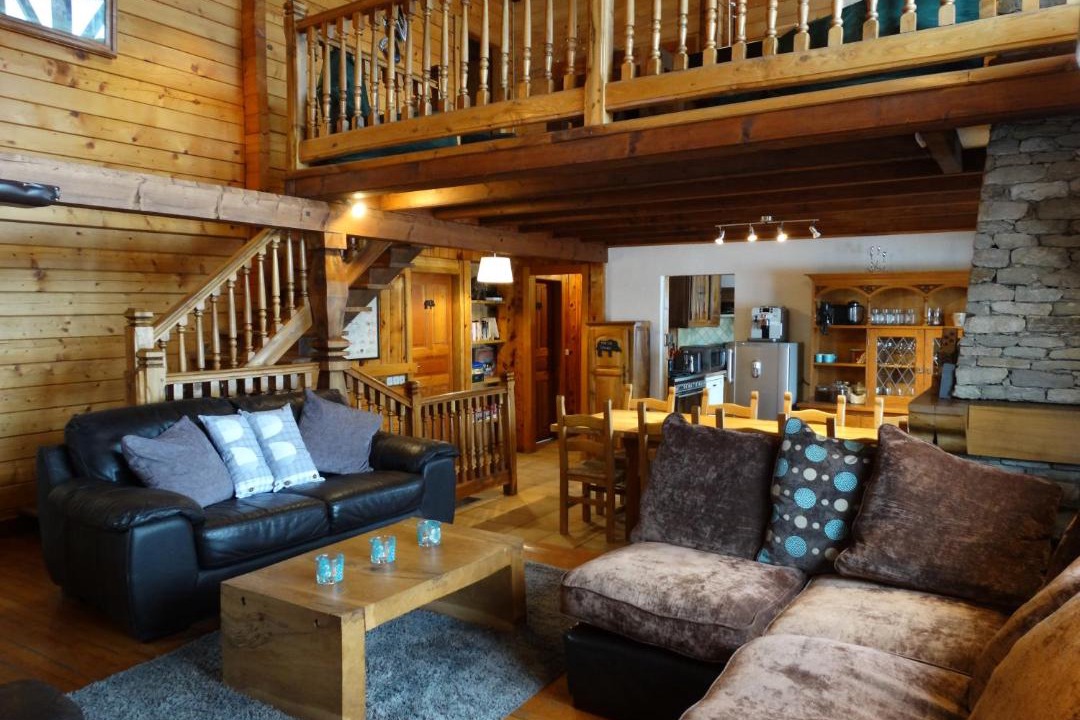 Photo of Others in Seez