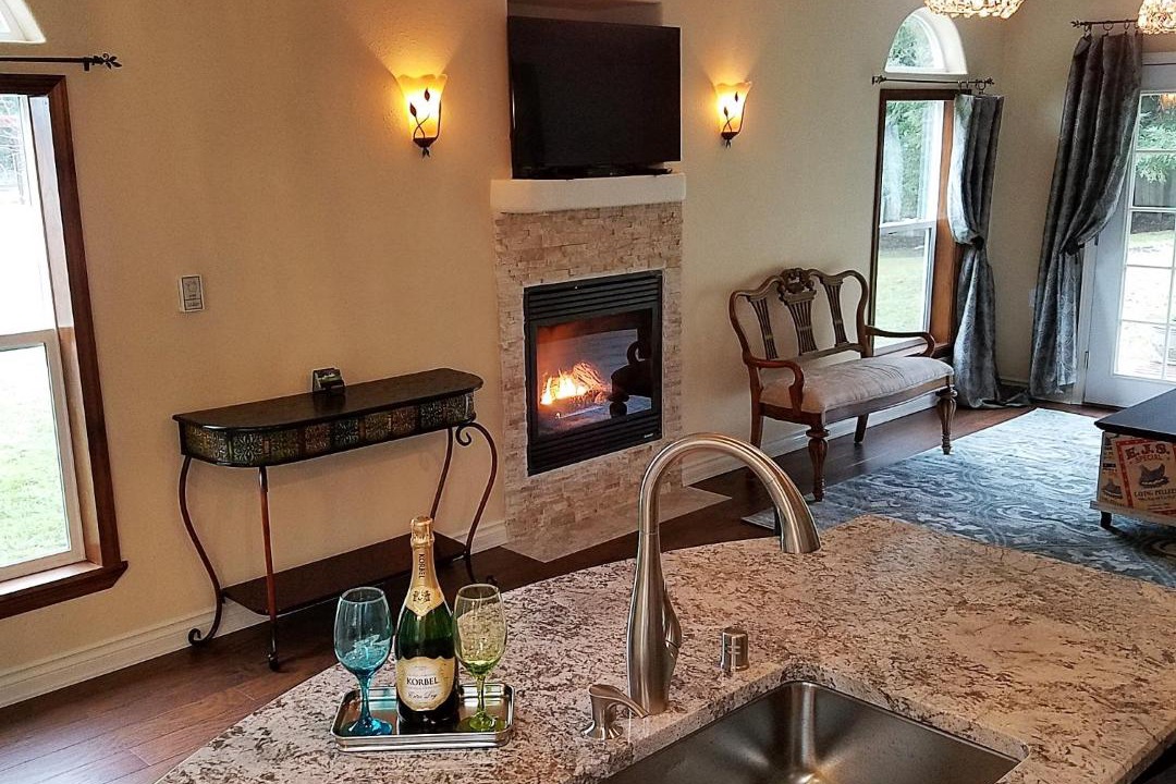 Photo of Others in Clinton