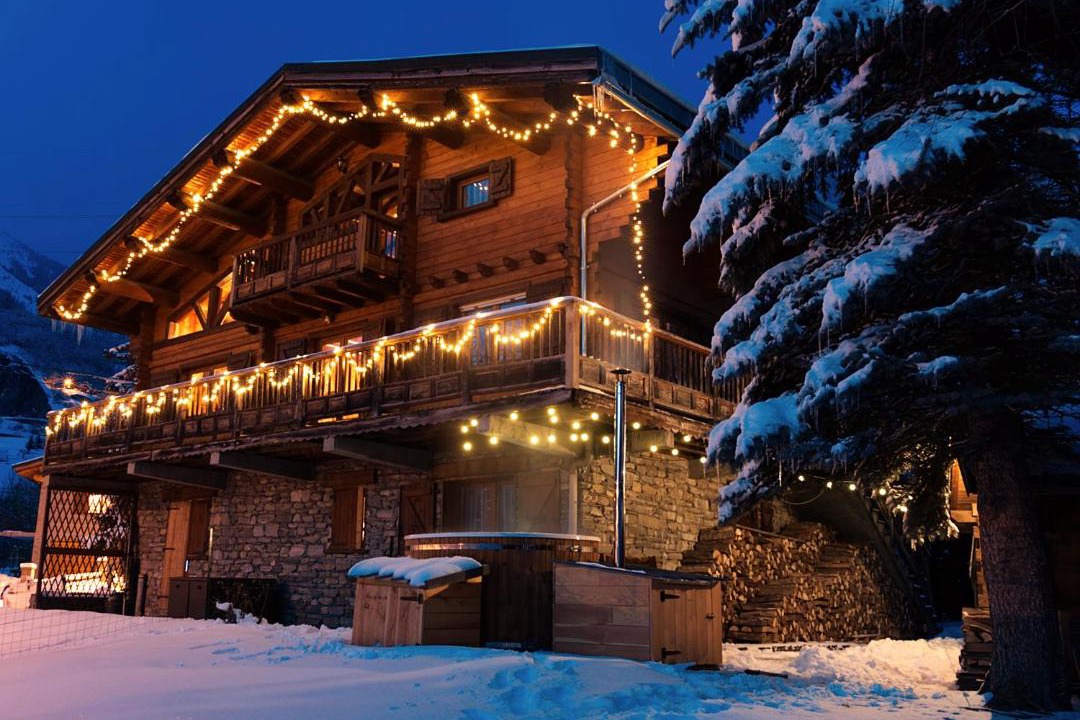 Photo of Others in Seez