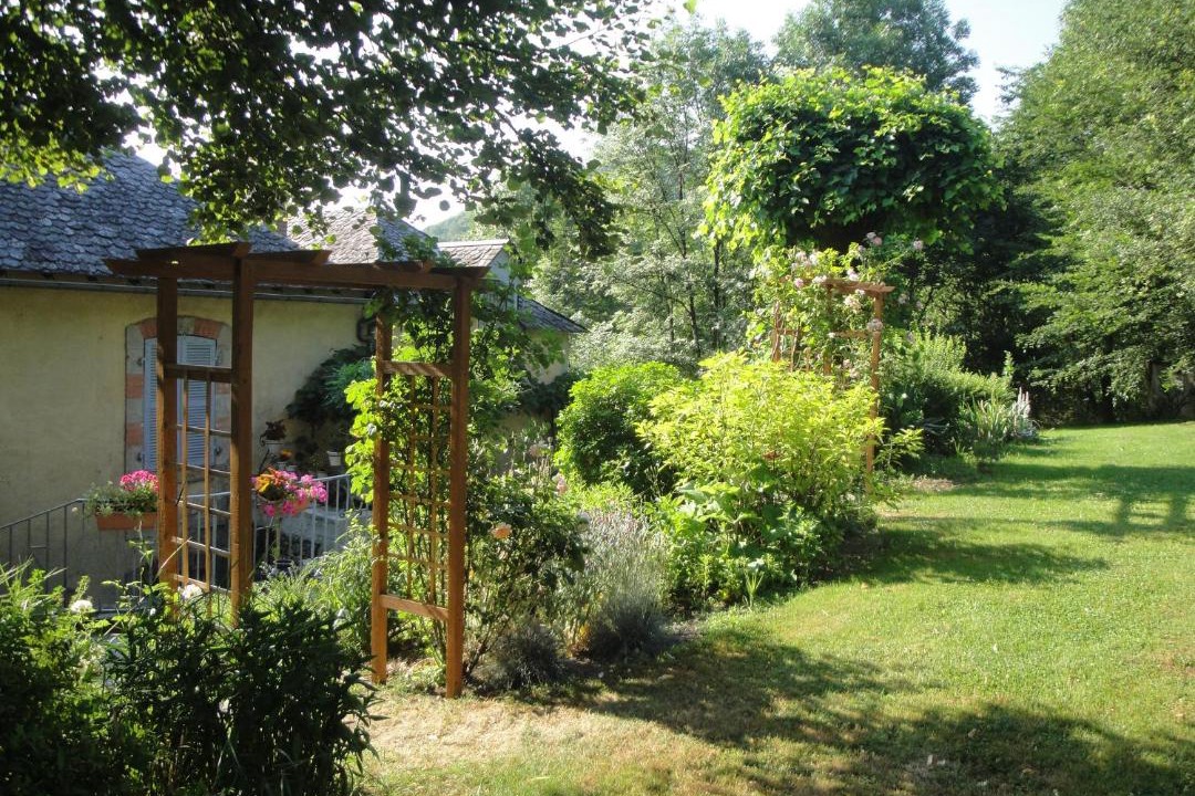 Photo of Others in Ydes