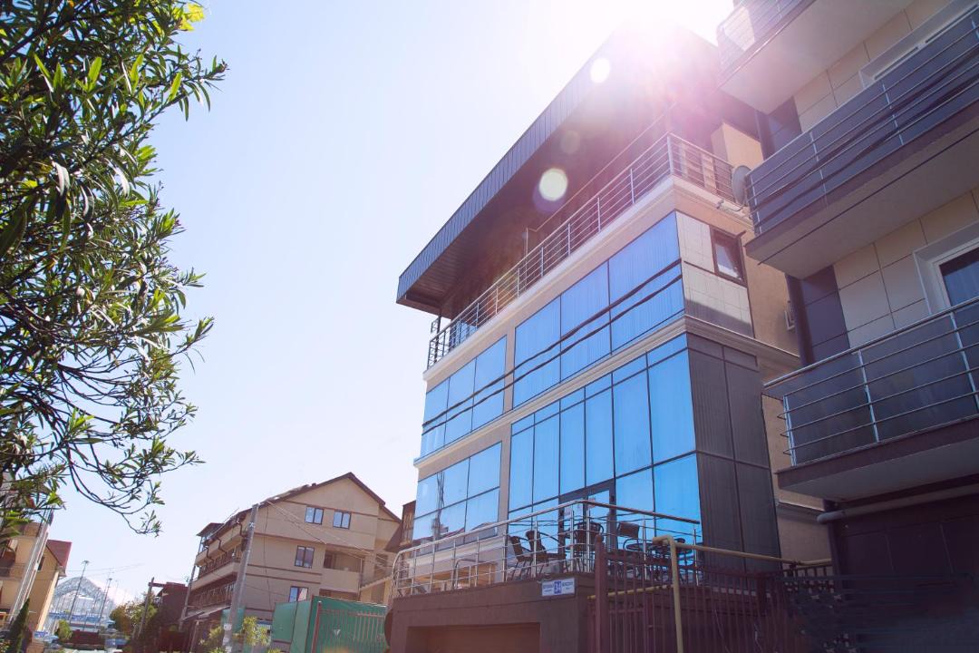 Photo of Buildings in Verkhne-Imeretinskaya Bukhta