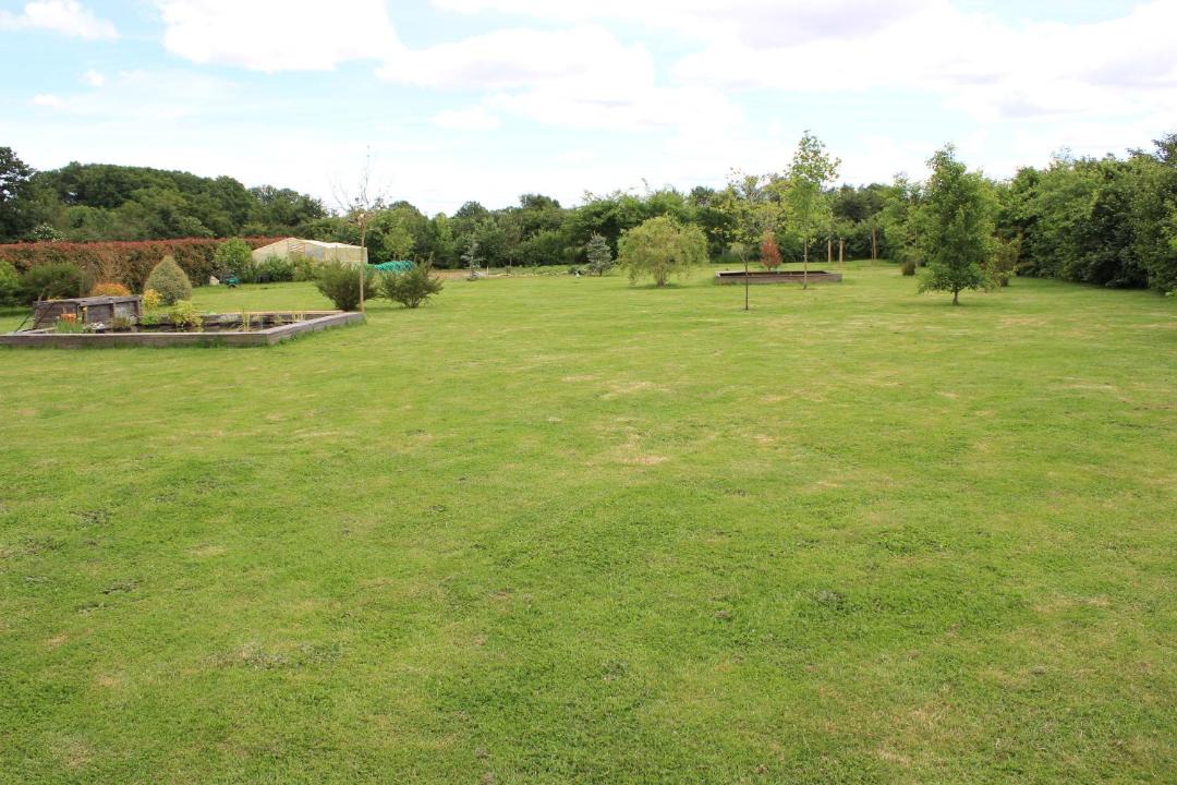 Photo of Others in Montbizot