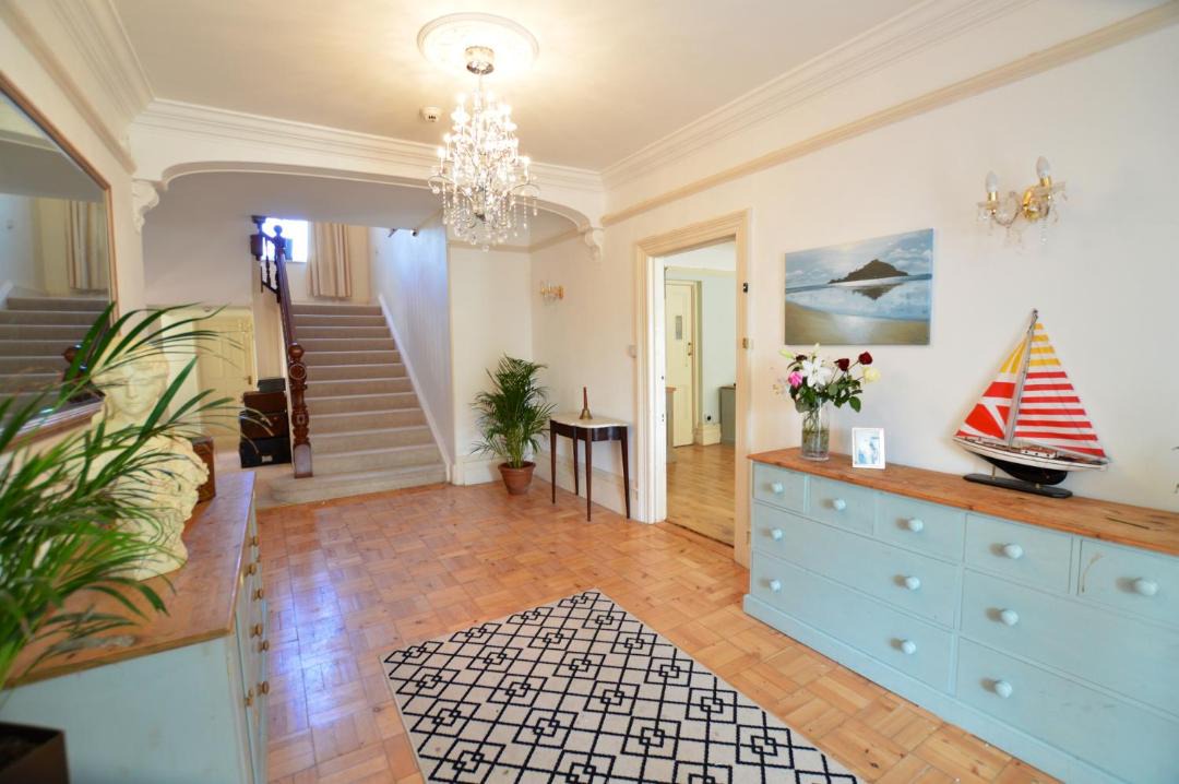 Photo of Livingroom in Ruan High Lanes