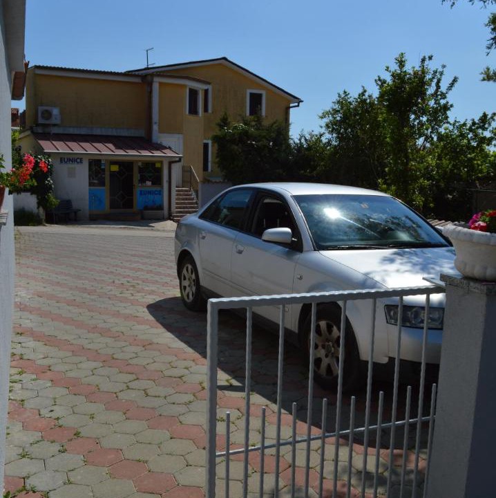 Photo of Others in Skatari