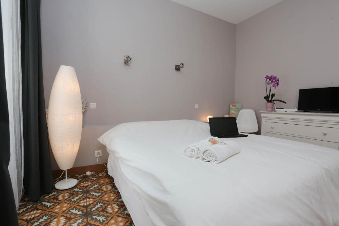 Photo of Bedroom in Avignon City Centre