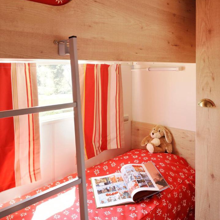 Photo of Others in Roiffe