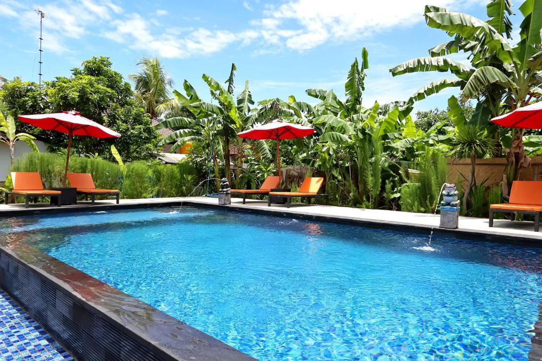 Photo of Others in Mushroom Bay