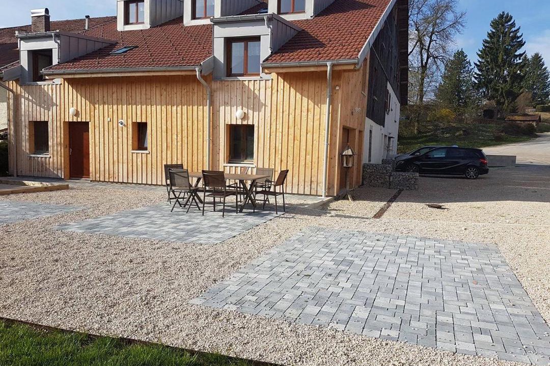 Photo of Others in Saint-Point-Lac