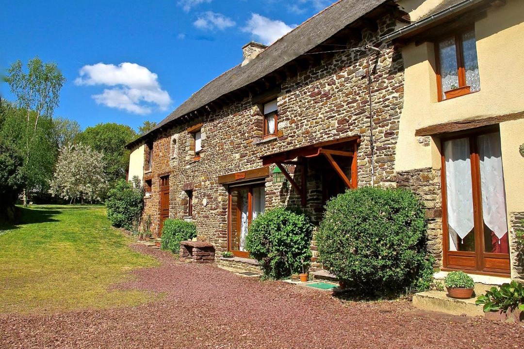 Photo of Others in Mauron