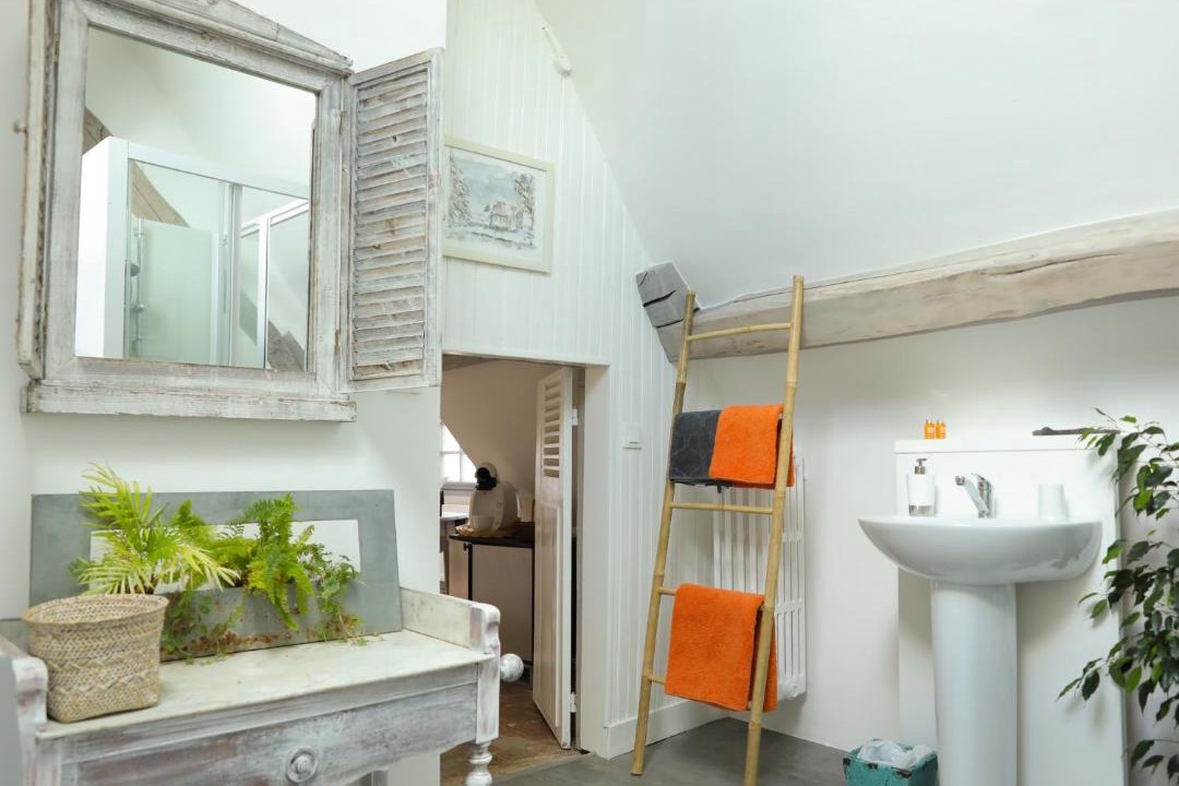 Photo of Bathroom in Saint-Jean-de-Rebervilliers