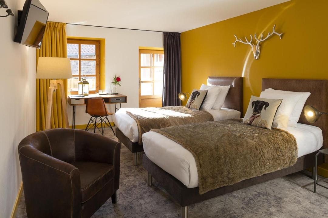 Photo of Others in Blace