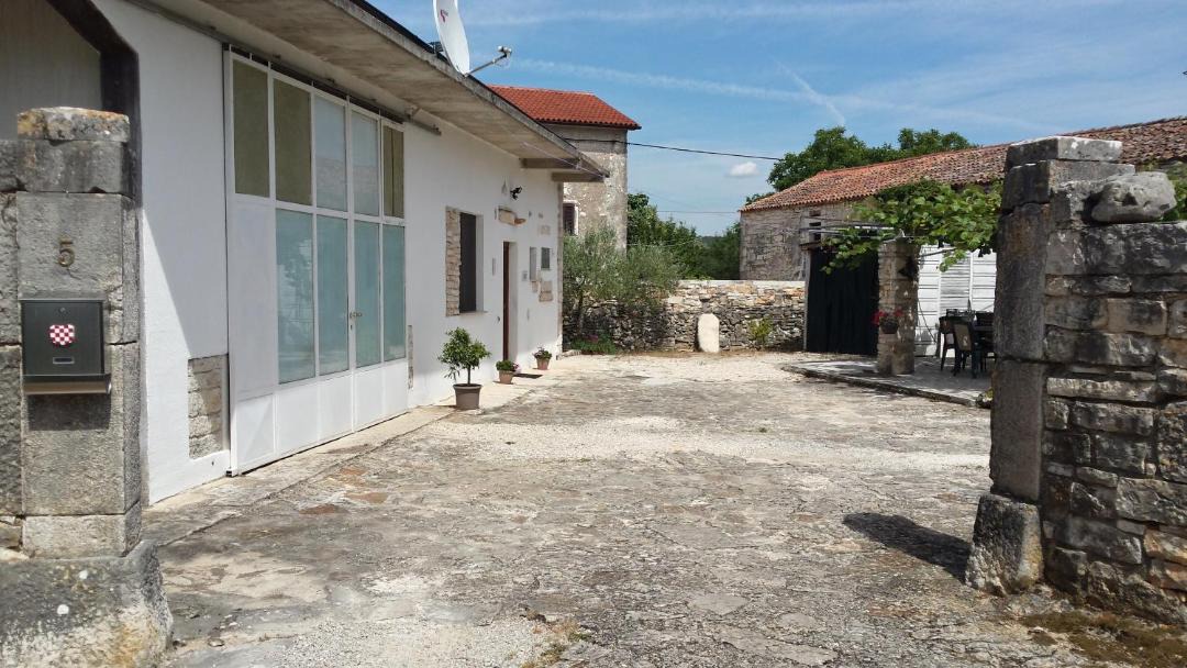Photo of Buildings in Kruncici