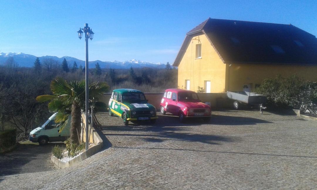 Photo of Others in Aubertin