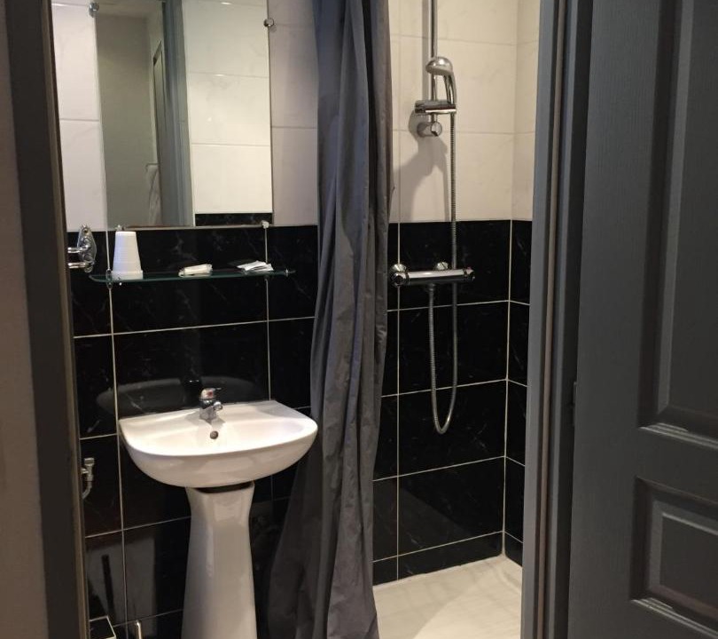 Photo of Bathroom in Valence