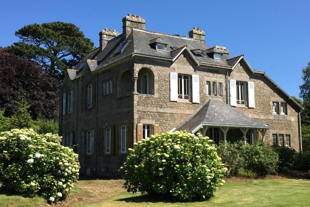 Photo of Buildings in Locronan