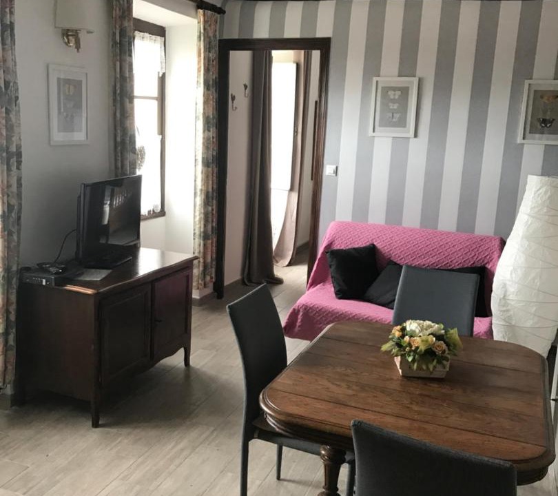 Photo of Livingroom in Old Town