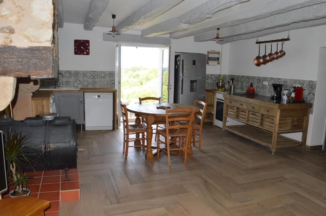 Photo of Kitchen in Rouffignac-Saint-Cernin-de-Reilhac