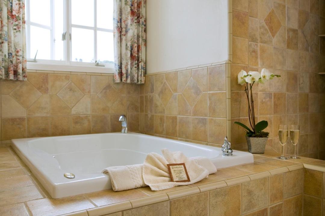 Photo of Bathroom in Moss Beach