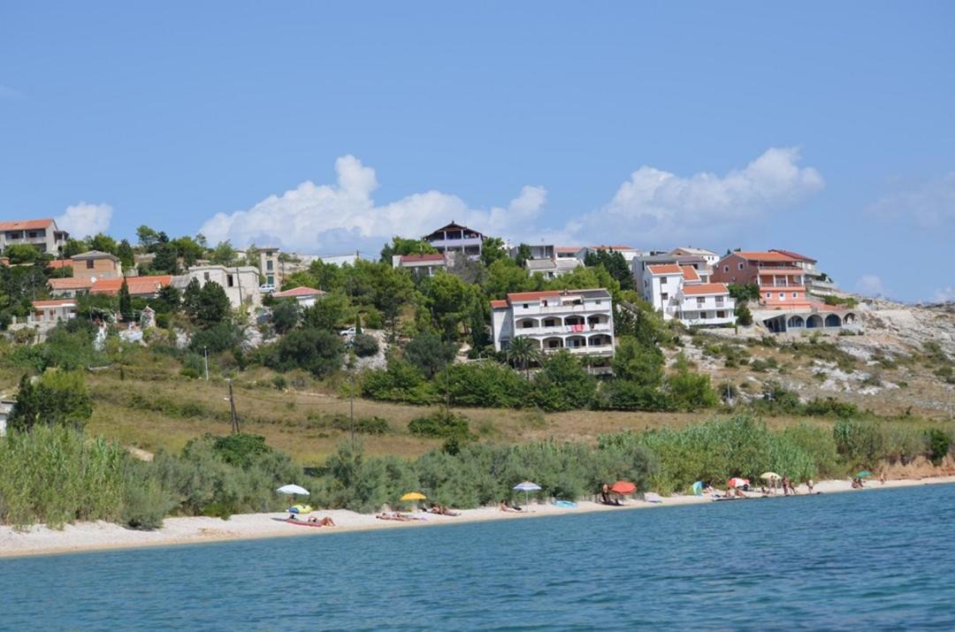 Photo of Others in Smokvica