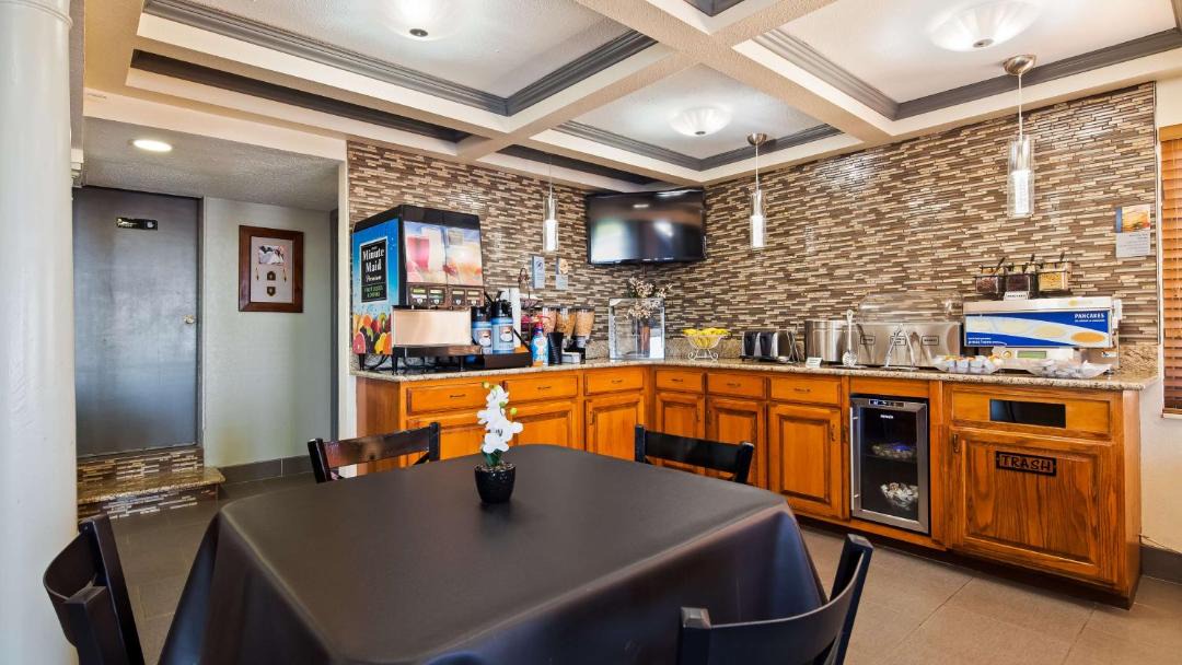 Photo of Kitchen in St. Robert