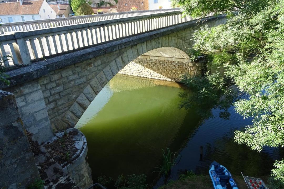 Photo of Others in Pesmes