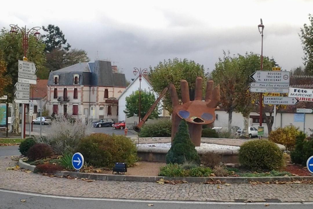 Photo of Buildings in Huriel