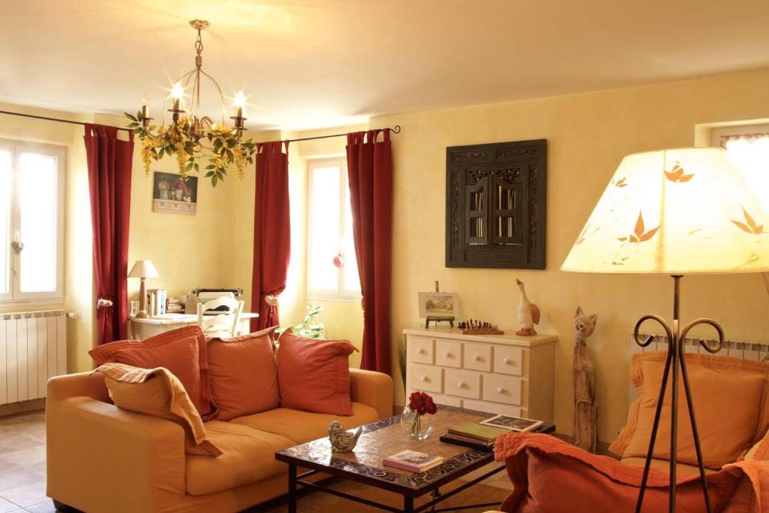 Photo of Livingroom in Murs